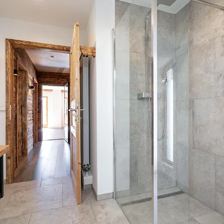 Kaiser 2 アパート